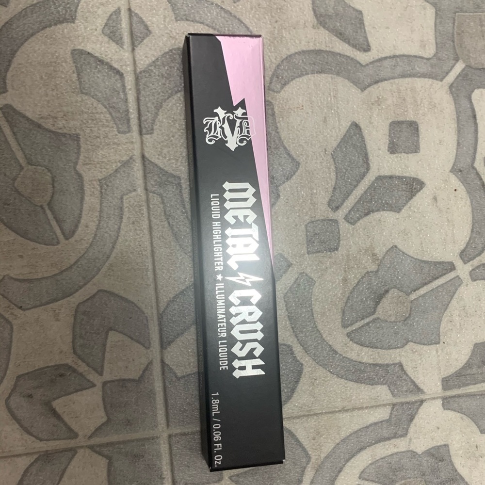 KAT VON D liquid highlighter ROSESHOCK NWT